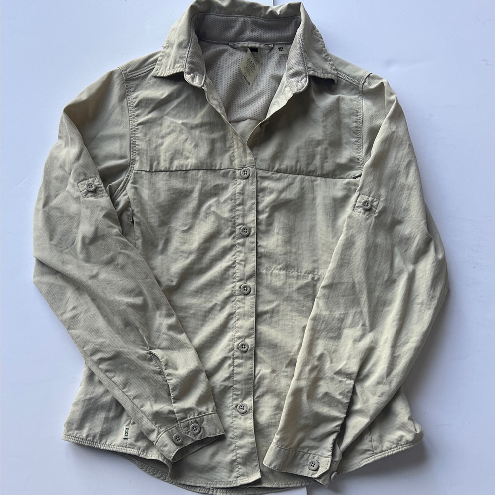 REI Women’s UPF 30 convertible sleeve nylon shirt (XS)